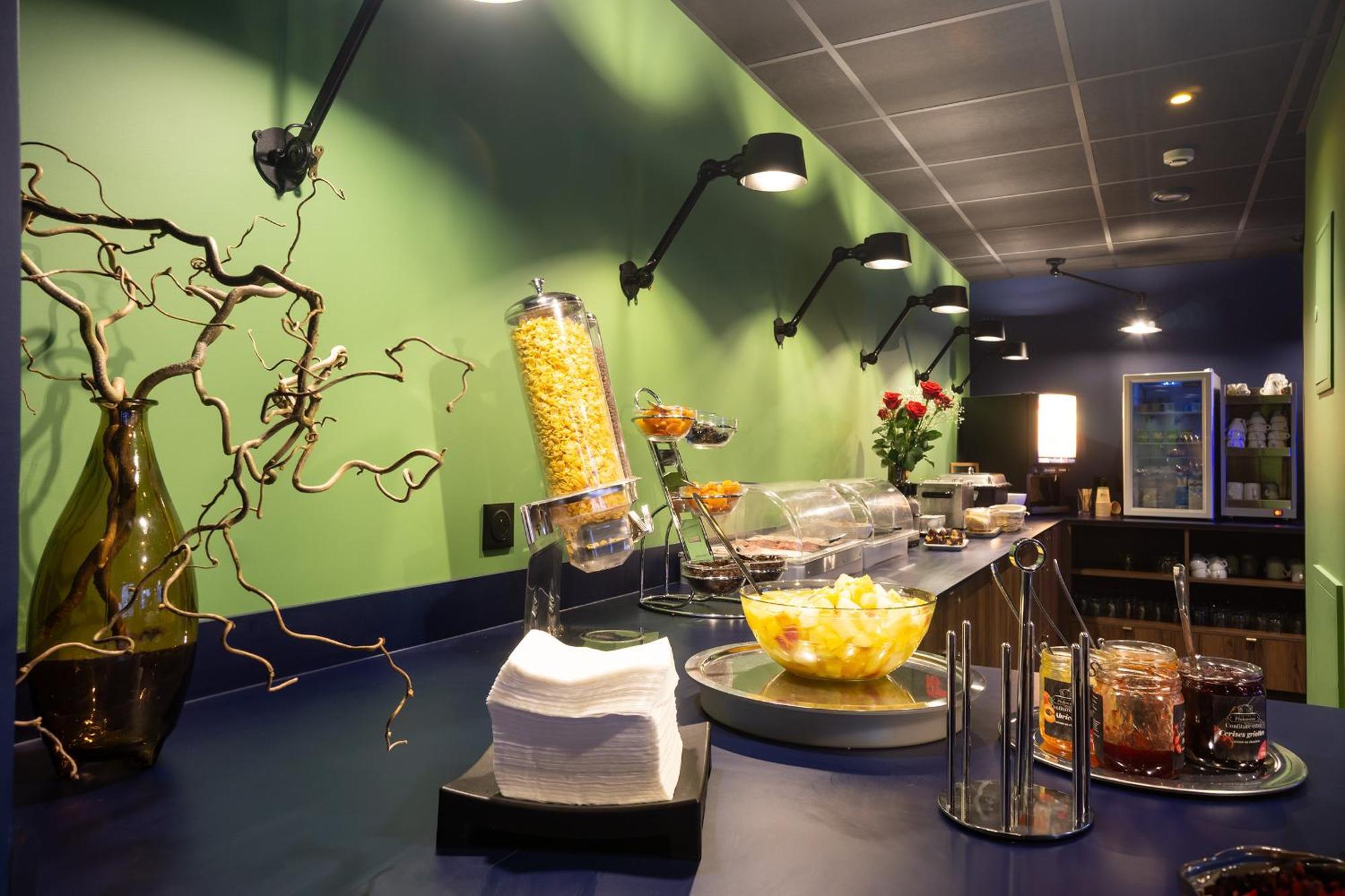 Aparthotel Centre 3*